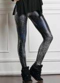 Legging com Leve Brilho Estampada